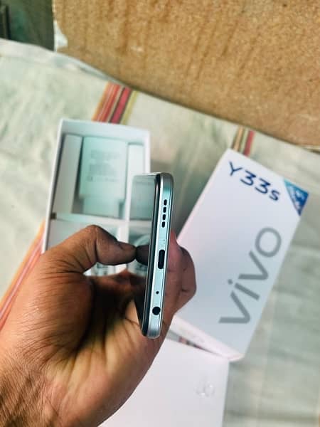 Vivo Y33s (8gb-256gb)urgent Sale. 0/3/2/8/0/7/7/9/4/9/3 9