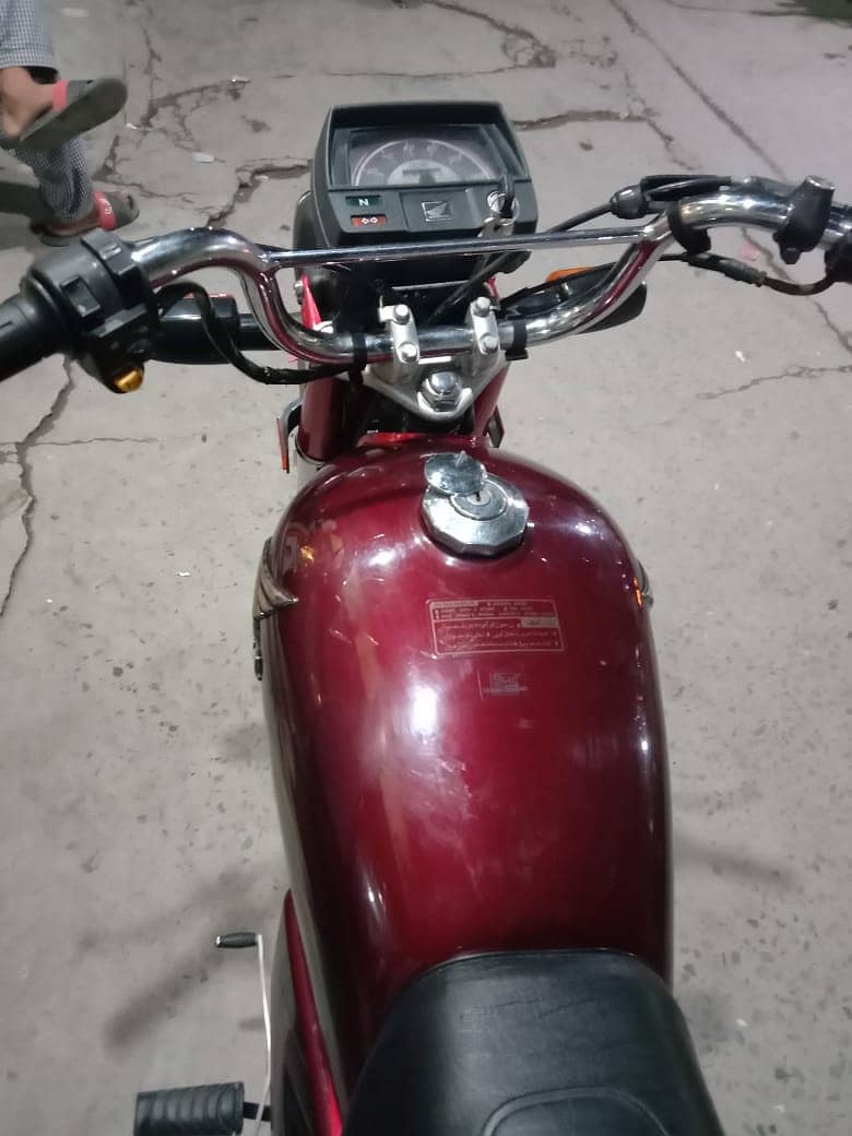 Honda CD 70 2023 4