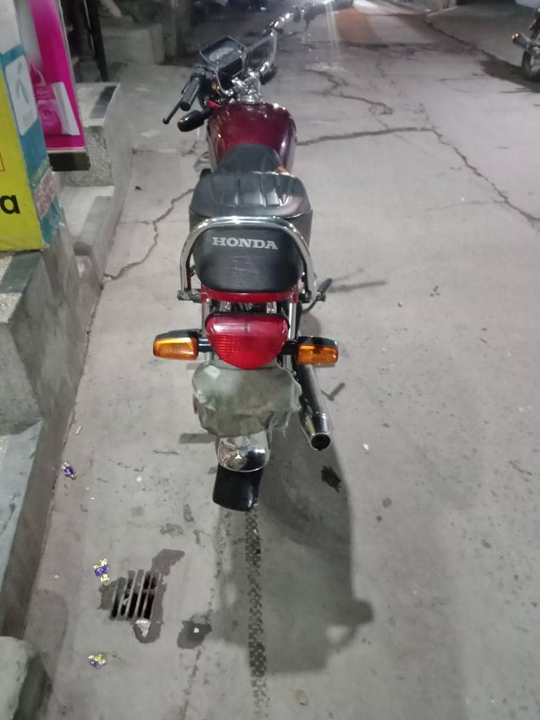 Honda CD 70 2023 5