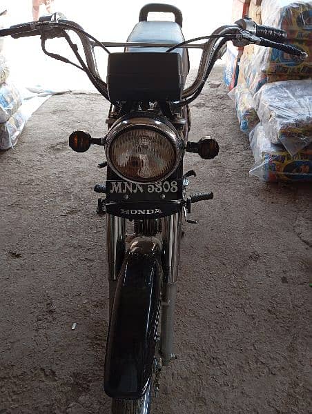 1999 model honda bike for sale  one hand use . . . condition bilkul lush 6