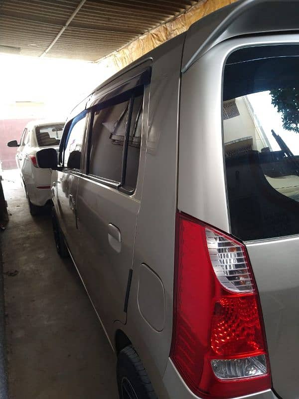 Suzuki Wagon R 2017 Vxl 1st Owner on My Name. Urgent Sale. 5