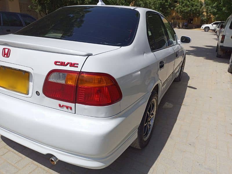 Honda Civic VTi 2000 4