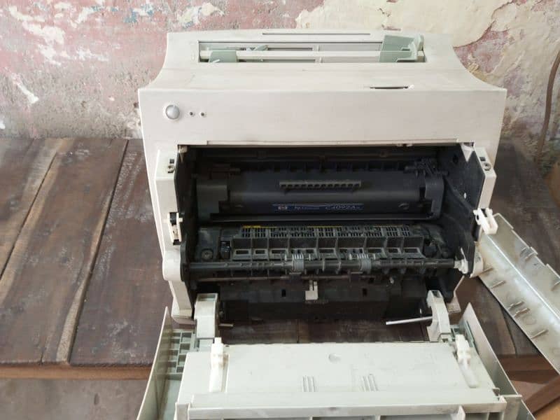 HP 1100 Laser Printer 1