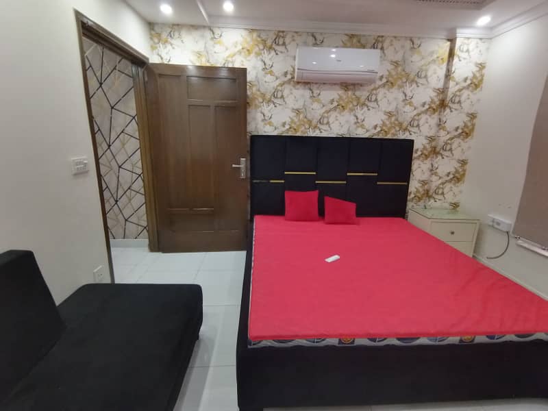 FOR RENT 1 BED ROOM FUL FURNISHED APARTMENT SECTOR C BAHRIA TOWN LAHORE 7