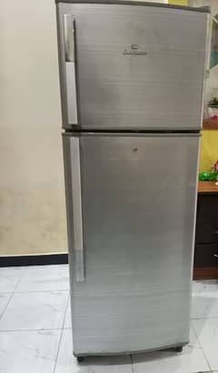 DAWLANCE REFRIGERATOR FOR SALE