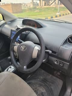 Toyota Vitz 2006