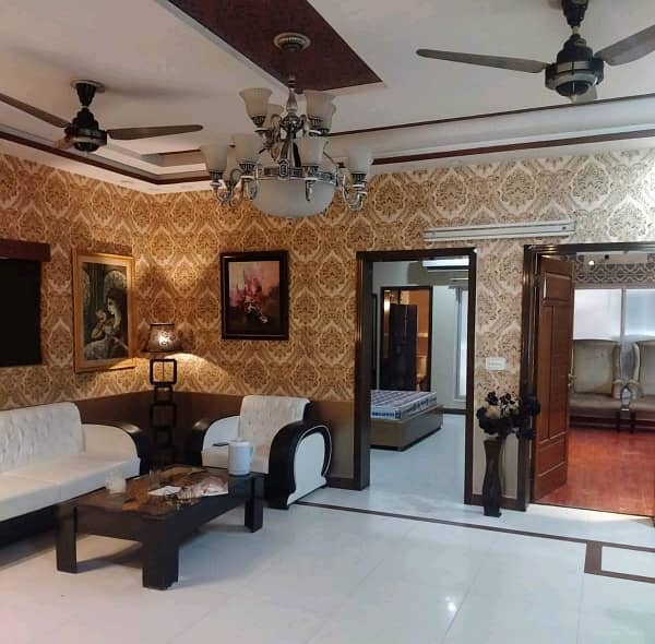 Johar Town Phase 1 - Block F House Sized 10 Marla Is Available 0