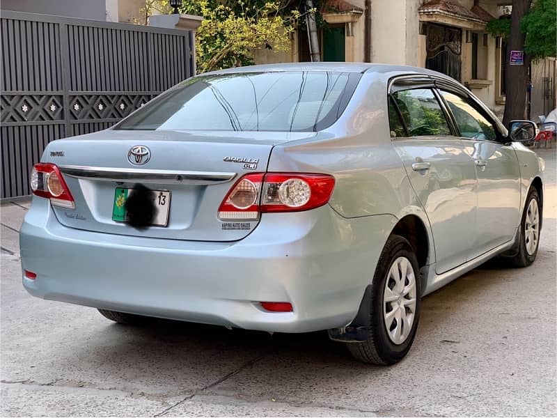 Toyota Corolla GLI 2013 3