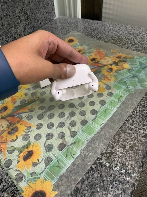 apple air pods pro 3