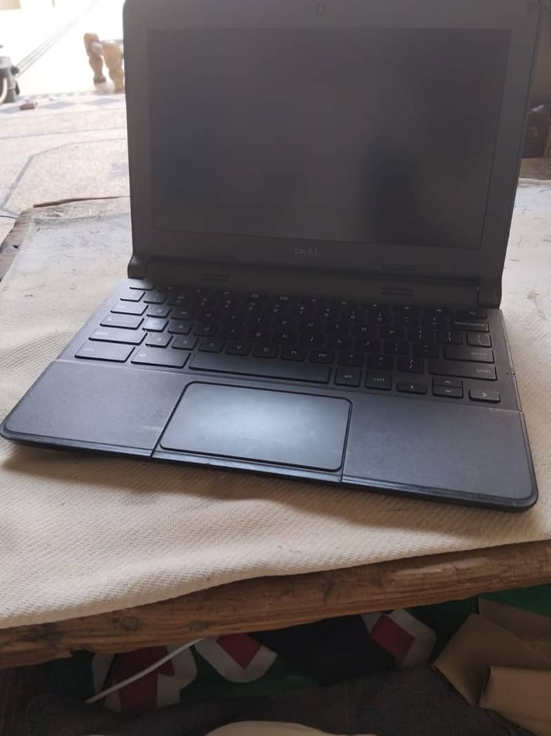 Dell 3120 Chromebook with window 10 2