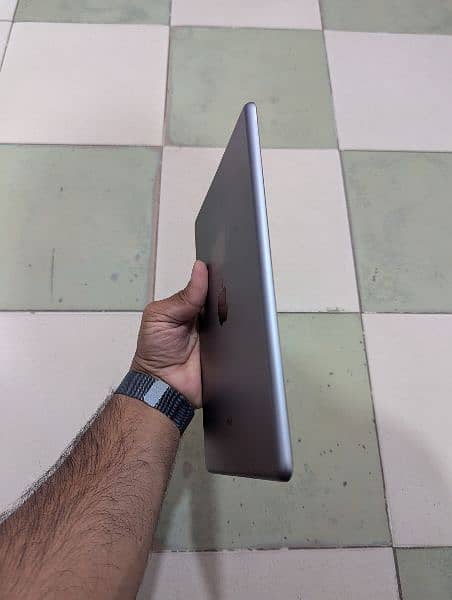 ipad Air 32 GB Good Condition 4