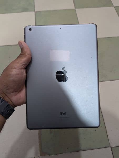 ipad Air 32 GB Good Condition 6