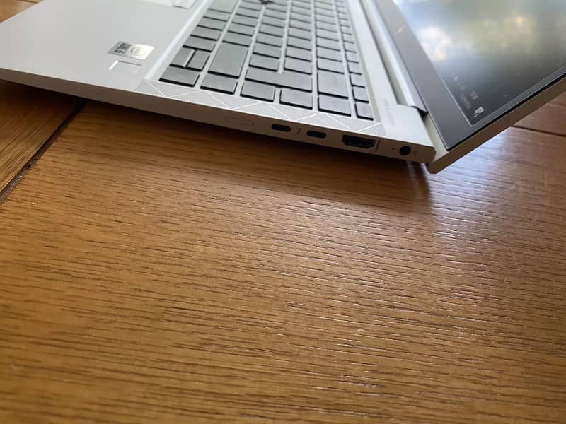 Core i7 10th Gen HP Elitebook 840 G7 G8 IPS 14" 16gb 512gb Nvme 2