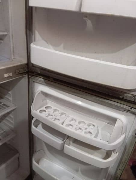 fridge good h Achi colling Karti h 5