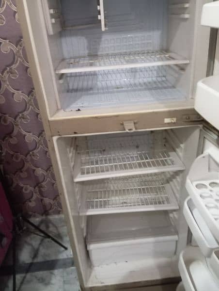 fridge good h Achi colling Karti h 6