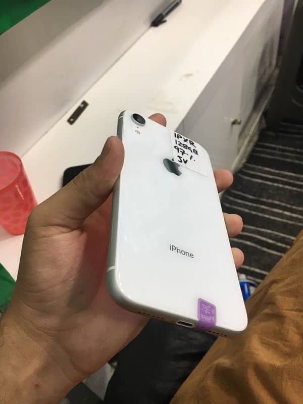 iPhone XR jv nonpta 5