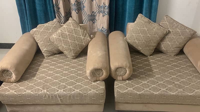 Elegant Sofa Set for Sale 5