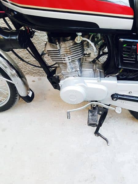 Honda 125 cc complete file 2003 model Lahore number 2