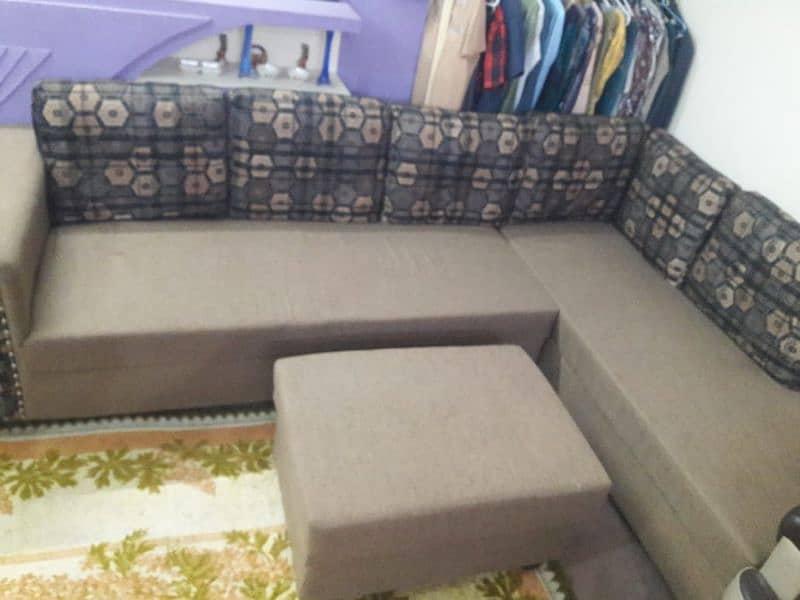 L Shape Sofa is brand new, only used for four months 0