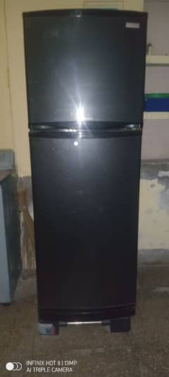 Singer Fridge like new condition