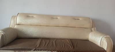 10/7 condition sofa set