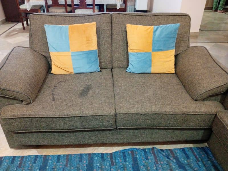 grey colour 7 seater sofa seat in excellent condition g 1