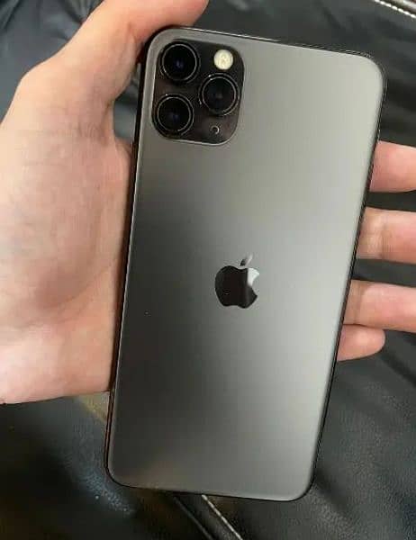 Iphone 11 pro max 256gb pta approved 1