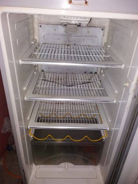 Large Size Dawlance Fridge 100% OK and best quality 6