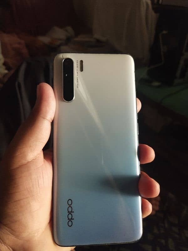 OPPO F15 1