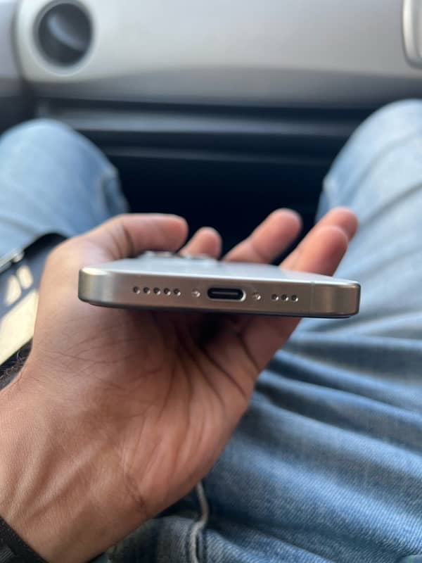 I Phone 15 Pro 128 GB Non PTA 5