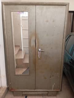 urgent Sale  Iron Almari /Wardrobe Original Condition 0