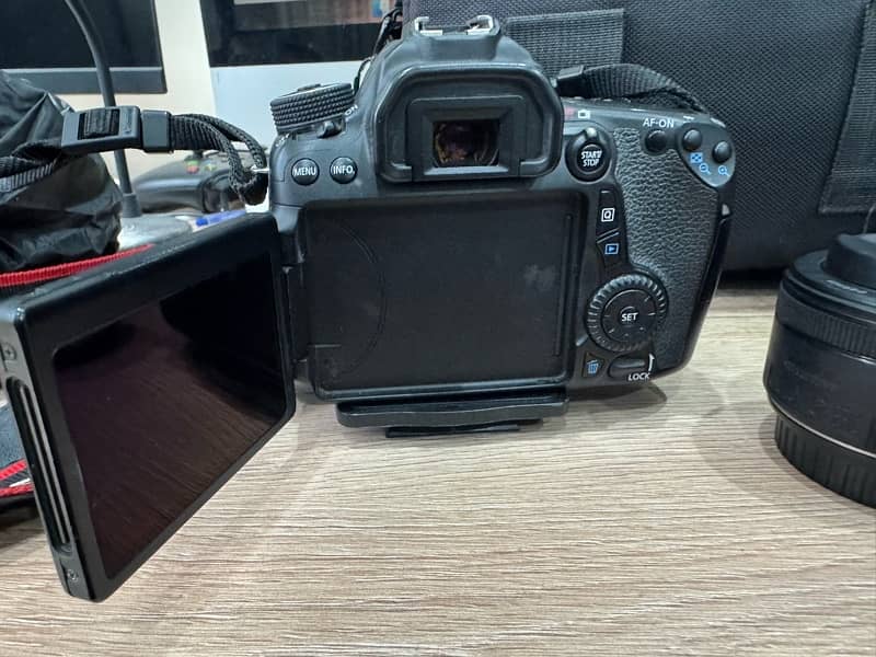 Canon EOS-70D with two lenses 1