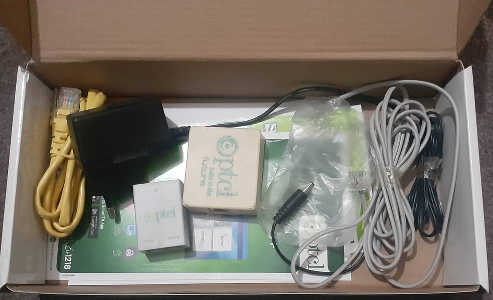 Ptcl d-link 226 router with box 2