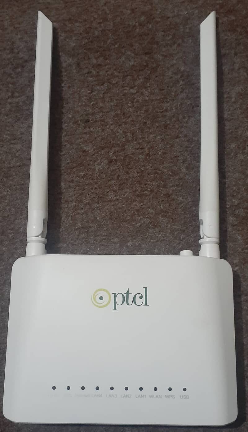 Ptcl d-link 226 router with box 3