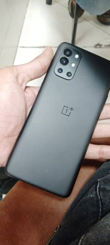 one plus 9r 2