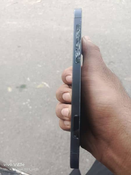 Apple iphone 12pro non PTA 7