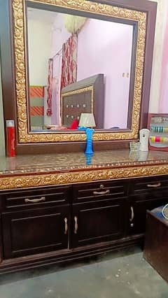 dressing table 0