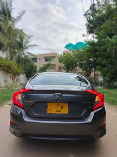 Honda Civic Oriel 2017 0