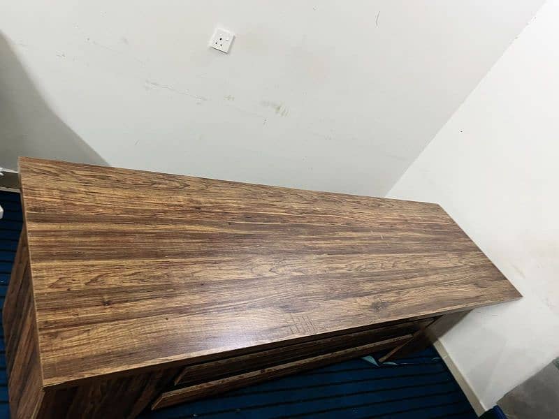 Office table for sale 2