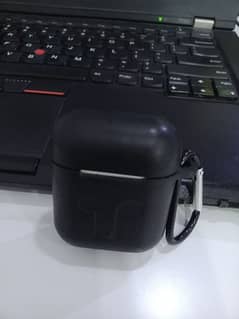 airpods 2 with silicon case