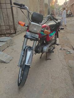 Honda cd 70 2018 model bohat pyari bike ha All docments ok 03059828439