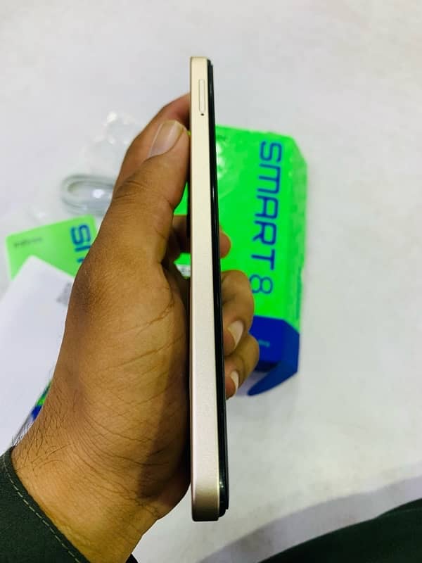 infinix smart 8 box open 3