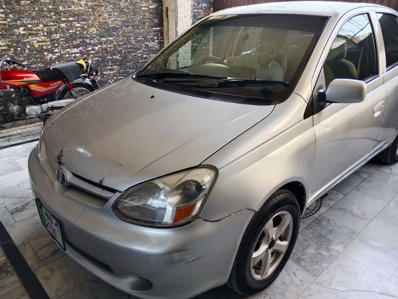 Toyota Platz 2007 1