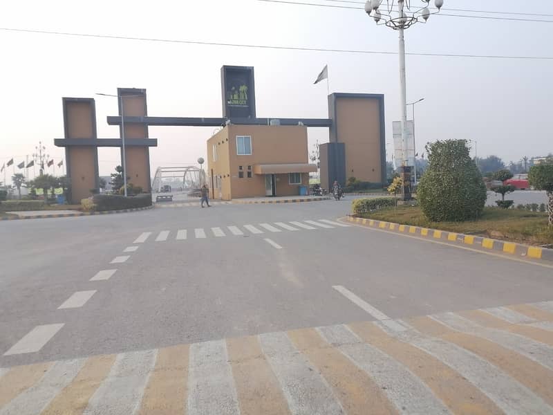 Ready To Buy A Residential Plot 10 Marla In Gujranwala 5