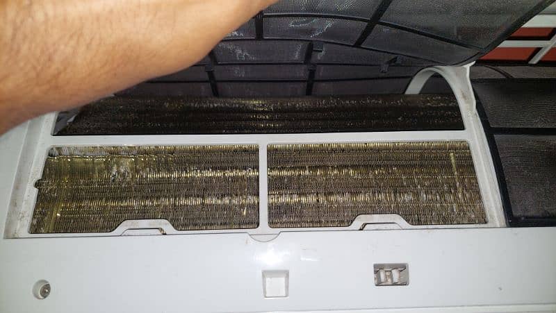 haier  inverter ac 1ton gass leakge issue 7