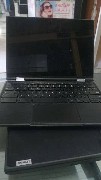 Lenovo Chromebook x360 touchscreen 4/32 storage 2