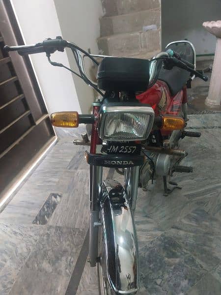 Honda 70 fixed price 1lakh2k  condition contact 03076120230  home used 1