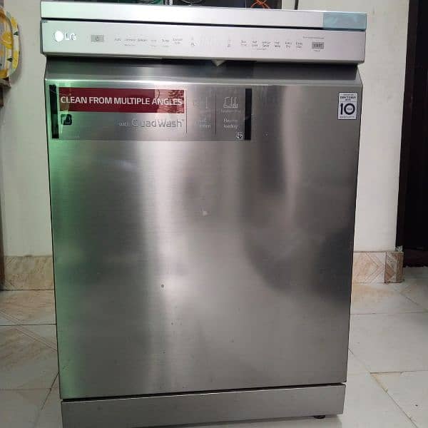 LG dishwasher 8 program 14 plate settings  DFB512FP for sale brand new 1