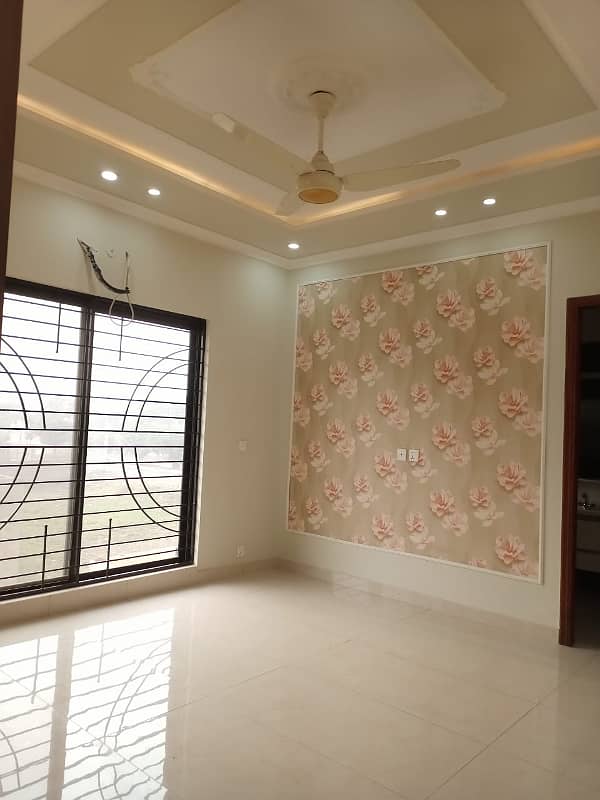 10 MARLA BRAND NEW HOUSE AVAILABLE FOR RENT LDA AVENUE 1 LAHORE 2