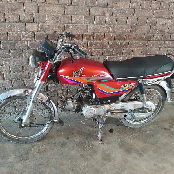 CD 70 2013 model for sale 4